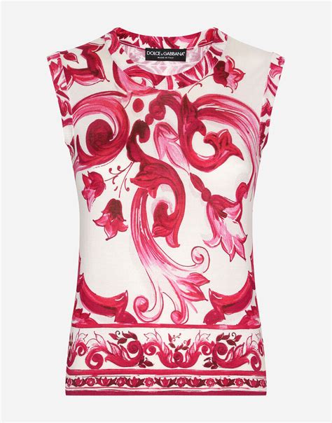 Sleeveless silk top with Majolica print 